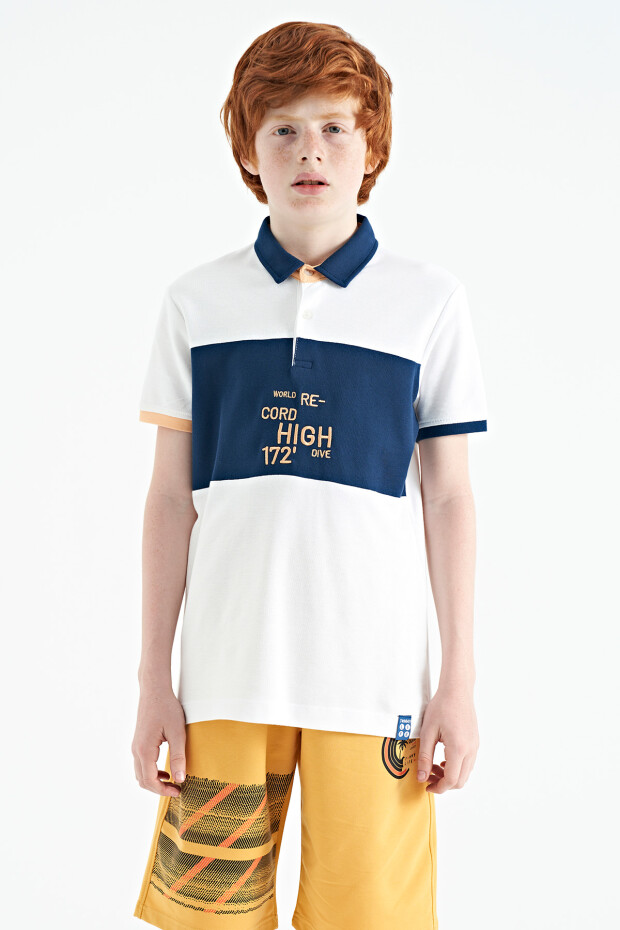 Beyaz Renk Geçişli Nakış Detaylı Standart Kalıp Polo Yaka Erkek Çocuk T-Shirt - 11110