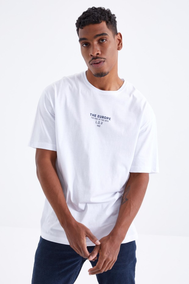 Beyaz Sırt Baskılı O Yaka Erkek Oversize T-shirt - 88091