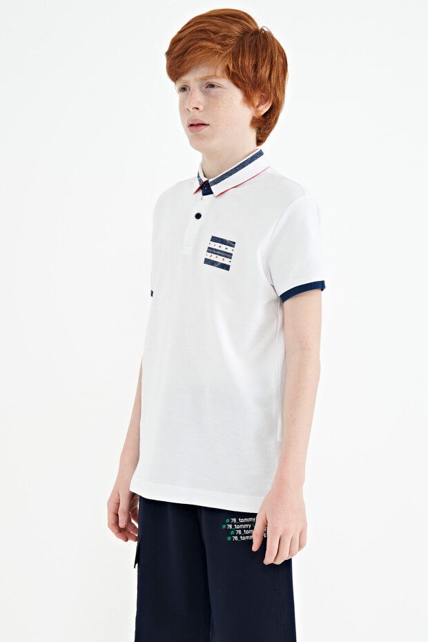 Beyaz Yakası Renk Bloklu Baskı Detaylı Standart Kalıp Erkek Çocuk T-Shirt - 11111