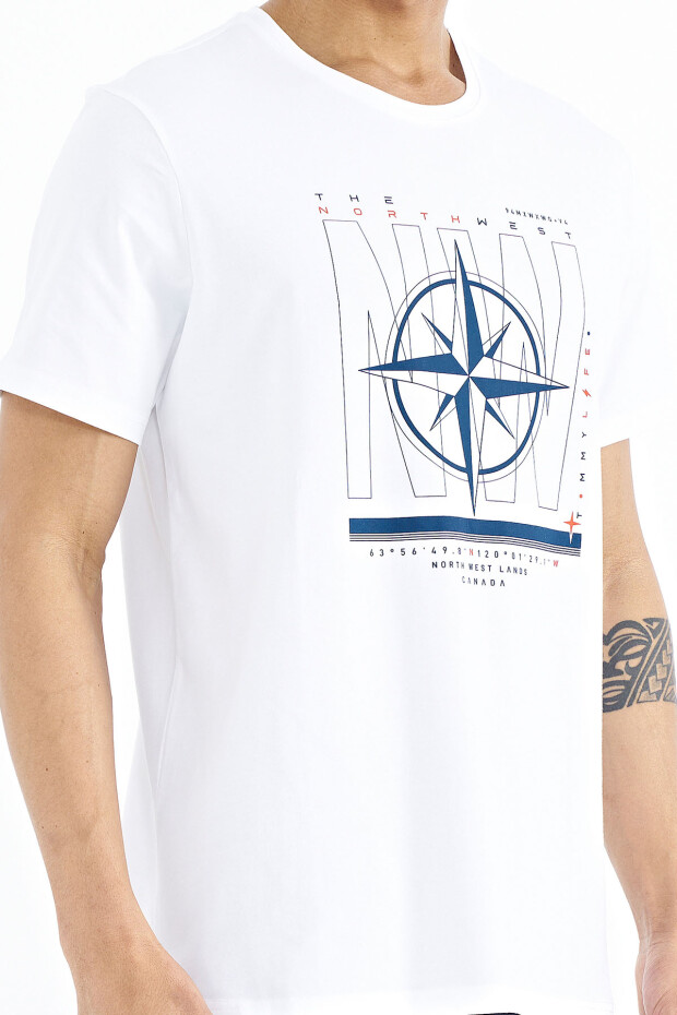 Beyaz Yazı ve Pusula Baskılı Standart Kalıp O Yaka Erkek T-Shirt - 88173