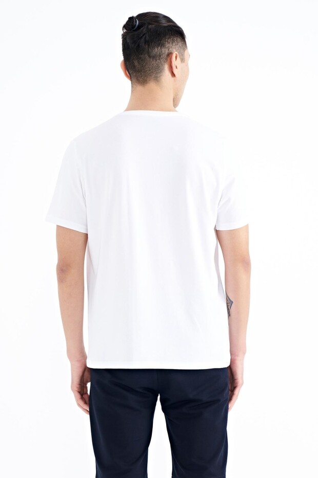 Beyaz Yazılı Şekil Basklı Standart Kalıp Erkek T-shirt - 88215