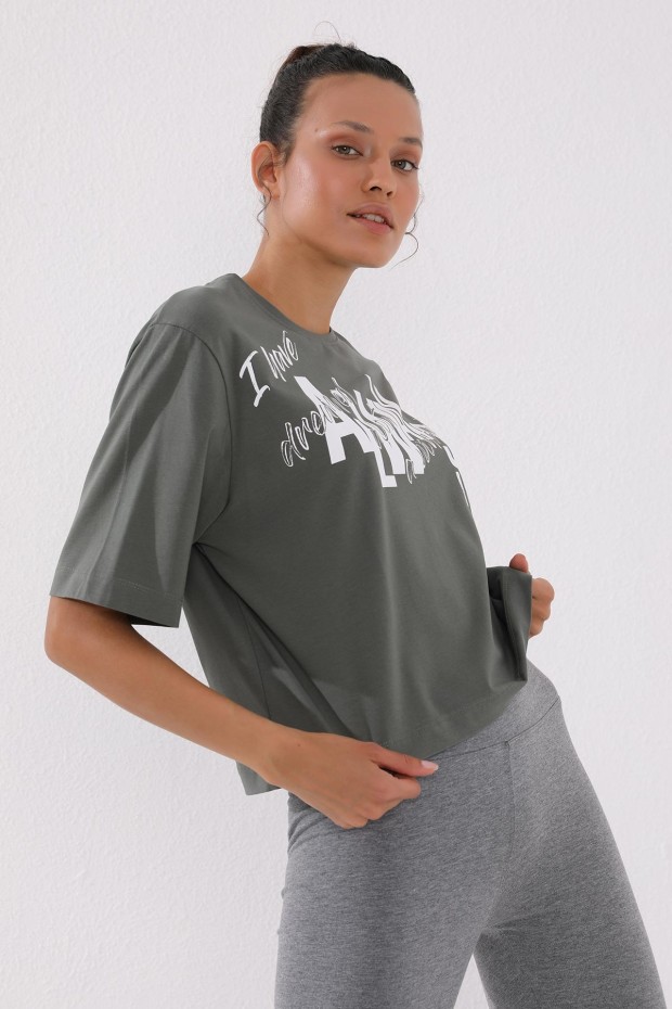 Çağla Asimetrik Yazı Baskılı O Yaka Kadın Oversize T-Shirt - 97136