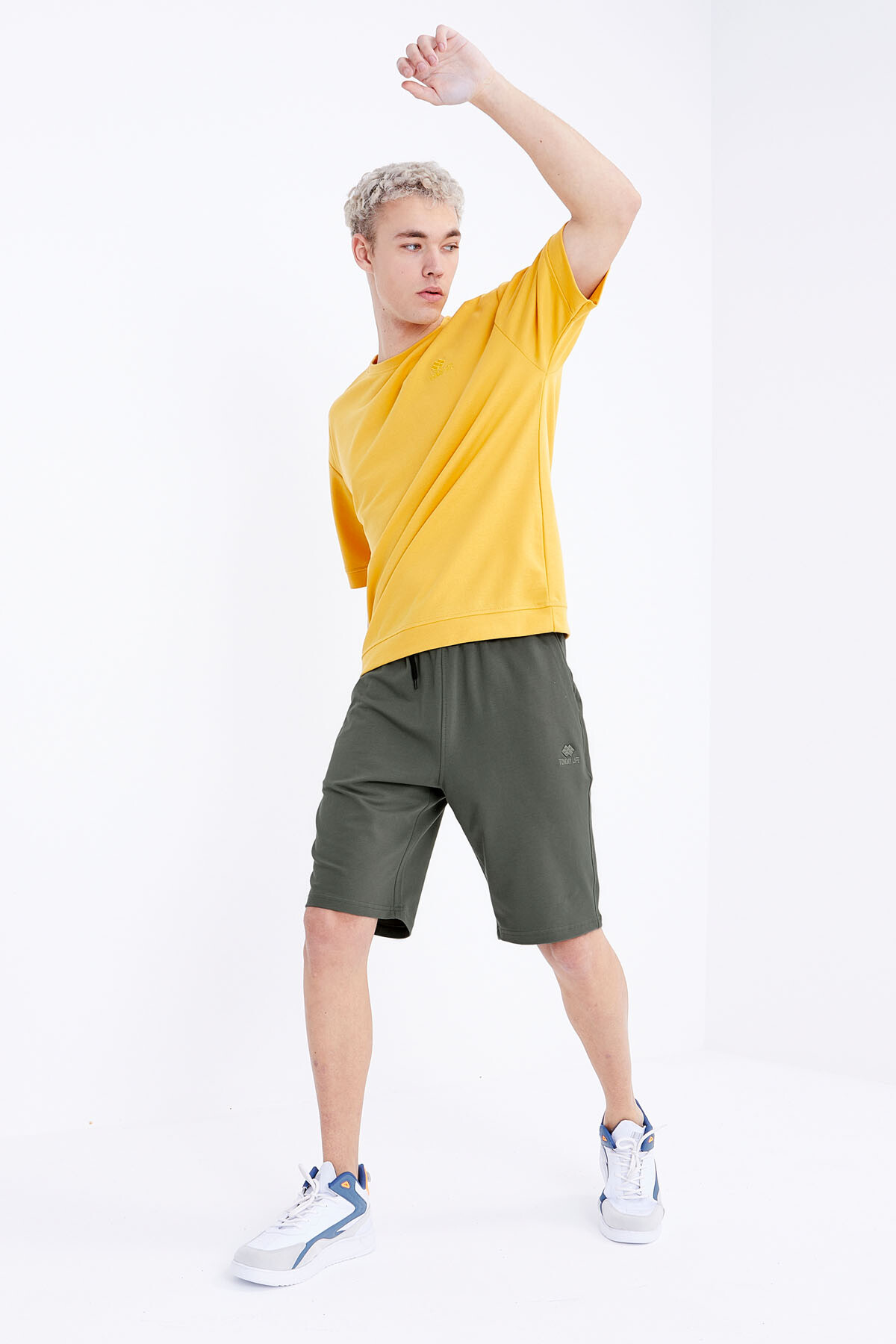 Çağla Bağcıklı Standart Kalıp Basic Erkek Şort - 81212 - TOMMYLIFE