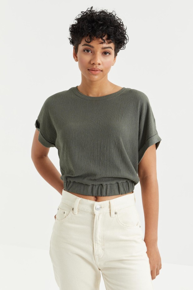 Çağla Basic O Yaka Beli Lastikli Bürümcük Kumaş Kadın Crop Top T-Shirt - 97227