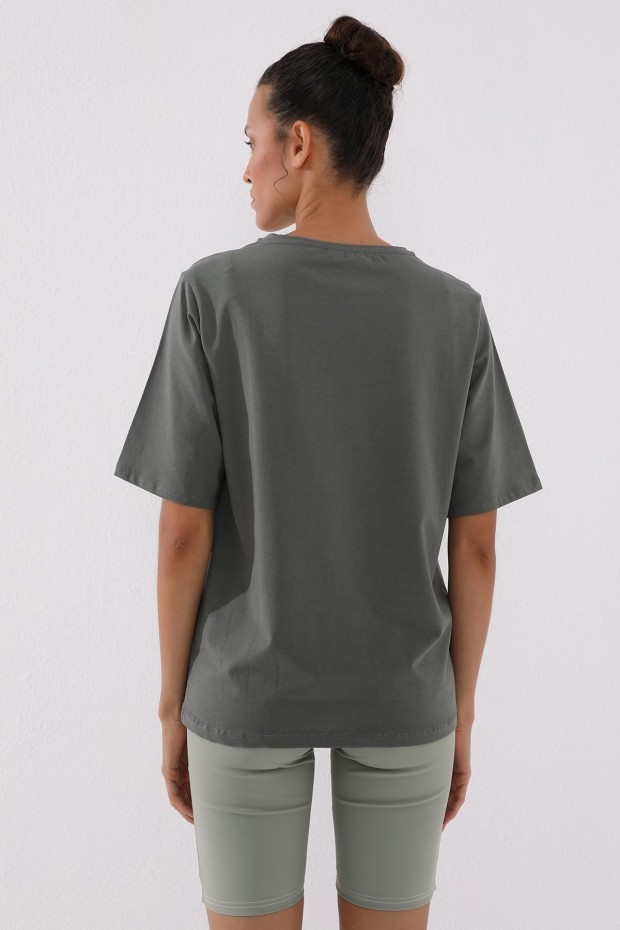 Çağla Deforme Yazı Baskılı O Yaka Kadın Oversize T-Shirt - 97134