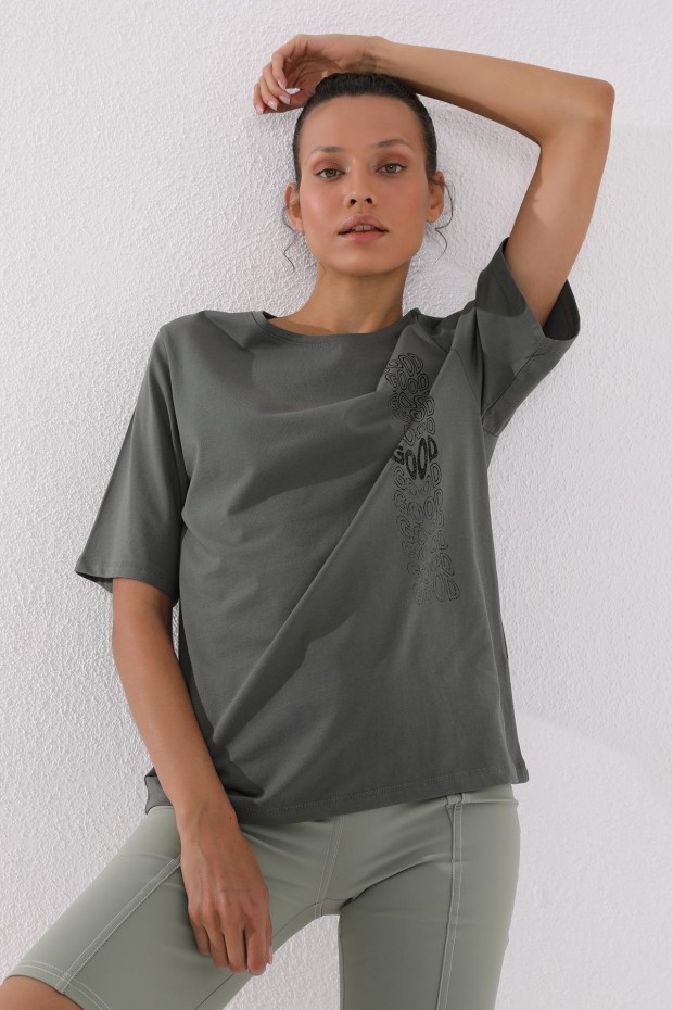 Çağla Deforme Yazı Baskılı O Yaka Kadın Oversize T-Shirt - 97134