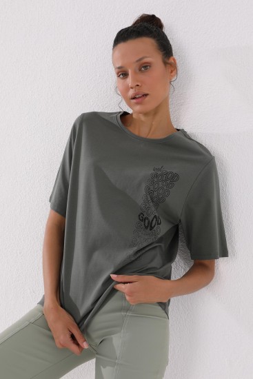 Çağla Deforme Yazı Baskılı O Yaka Kadın Oversize T-Shirt - 97134 - Thumbnail