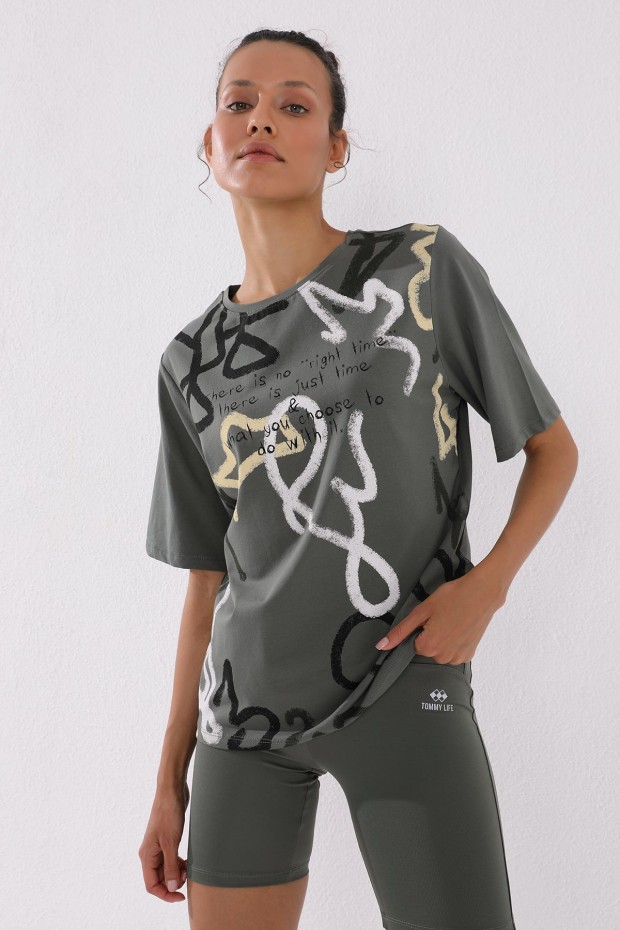 Çağla Karışık Desenli Yazı Baskılı O Yaka Kadın Oversize T-Shirt - 97132