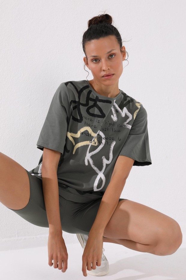 Çağla Karışık Desenli Yazı Baskılı O Yaka Kadın Oversize T-Shirt - 97132