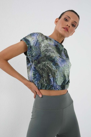 Çağla Karışık Desenli Lastikli Düşük Omuz O Yaka Kadın Oversize Crop Top T-Shirt - 97142 - Thumbnail