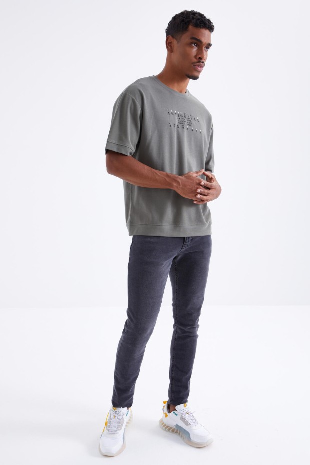 Çağla Küçük Yazı Nakışlı O Yaka Erkek Oversize T-Shirt - 88103