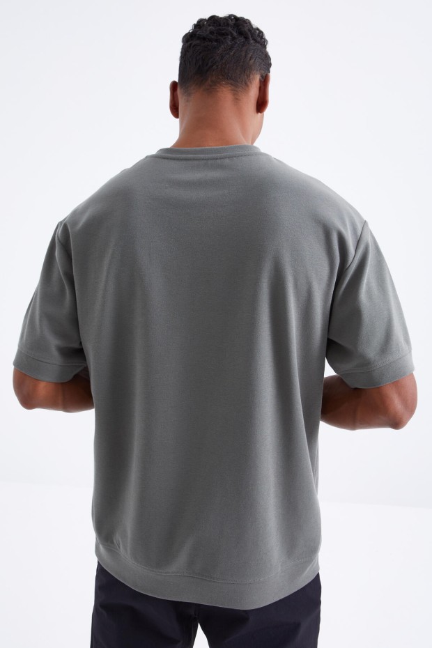 Çağla Minimal Yazı Nakışlı O Yaka Erkek Oversize T-Shirt - 88106