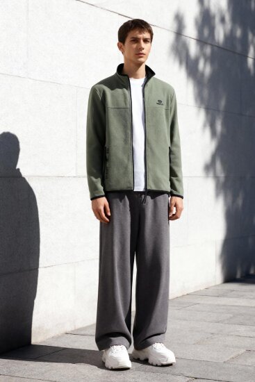 Çağla Yazı Nakışlı Dik Yaka Fermuarlı Standart Kalıp Erkek Sweatshirt Polar - 87992 - TOMMYLIFE