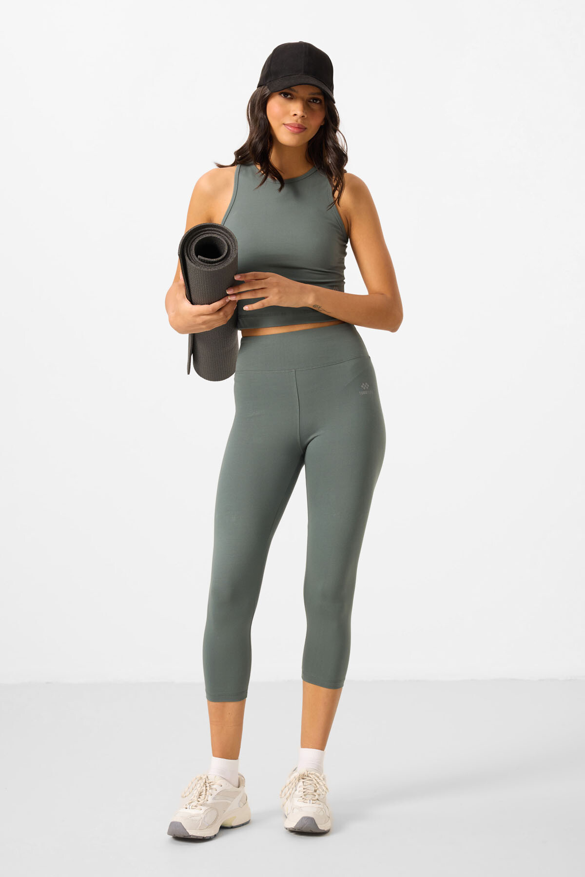 Çağla Yüksek Bel Kapri-Crop Atlet Slim Fit Kadın Tayt Takım - 95284 - TOMMYLIFE