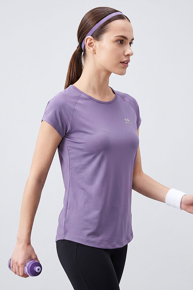 Eflatun Sırt Pencereli Kısa Kol Standart Kalıp O Yaka Kadın T-Shirt - 97101 - 3