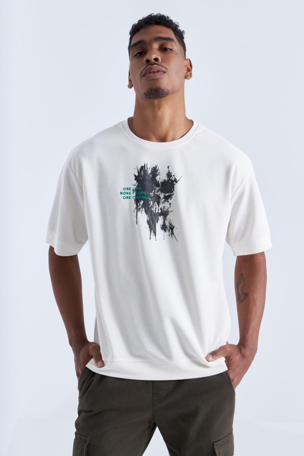 Ekru Baskılı Yazı Nakışlı O Yaka Erkek Oversize T-Shirt - 88105