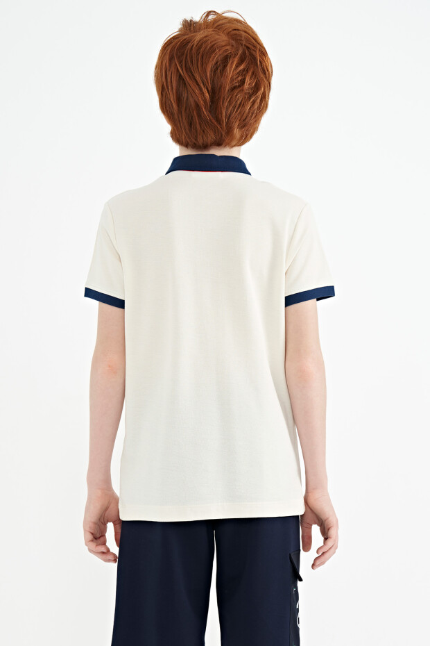 Ekru Yazı Baskı Desenli Standart Kalıp Polo Yaka Erkek Çocuk T-Shirt - 11143