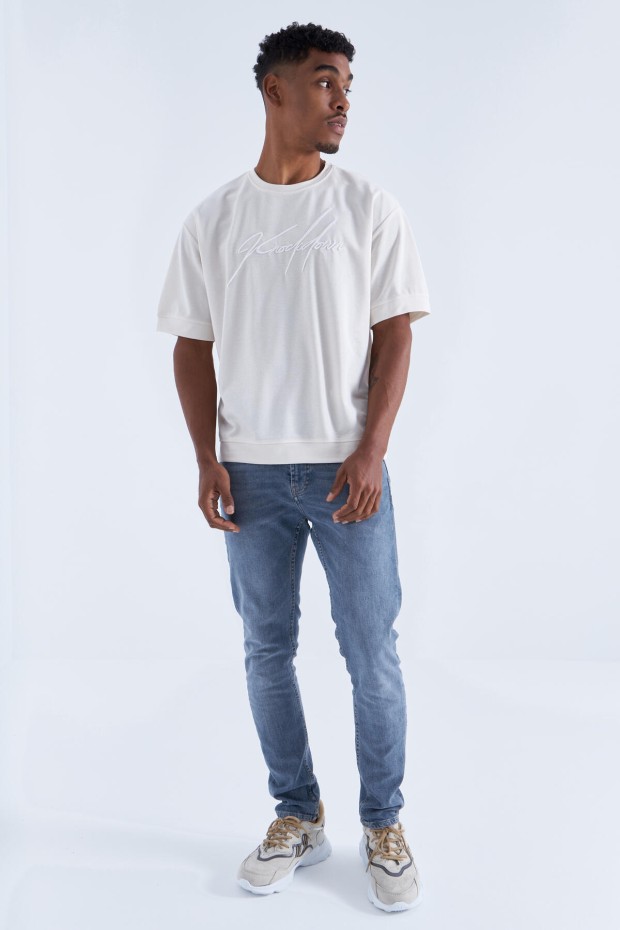 Ekru Yazı Nakışlı O Yaka Erkek Oversize T-Shirt - 88102