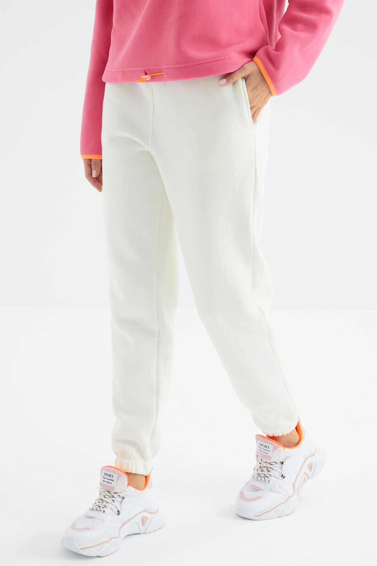 Ekru Yüksek Bel Şardonlu 3 İplik Pamuklu Basic Kadın Eşofman Alt - 94624 - TOMMYLIFE (1)