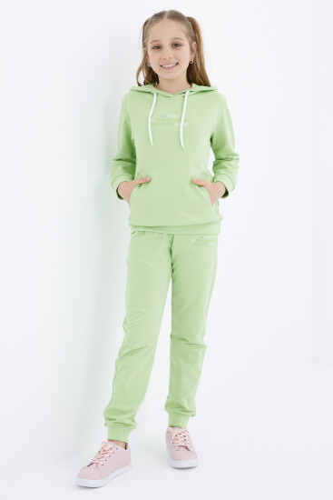 Fıstık Yeşil Yazı Nakışlı Kapüşonlu Basic Rahat Form Kız Çocuk Eşofman Takım - 75055 - Thumbnail