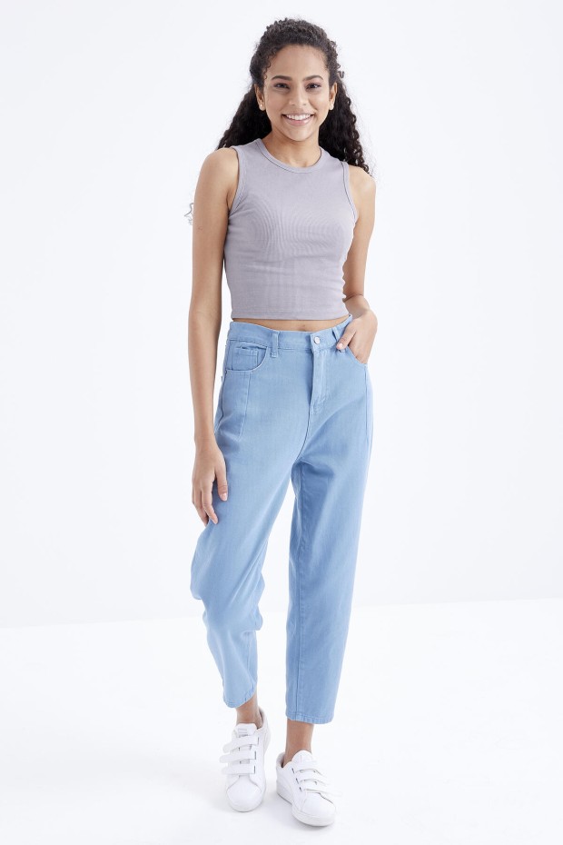 Gri Basic Kolsuz O Yaka Kadın Crop Top Atlet - 97204