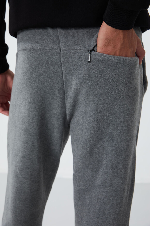 Gri Melanj Gizli Fermuarlı Rahat Form Lastik Paça Polar Erkek Eşofman Alt - 84866 - 5