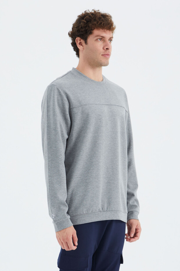 Gri Melanj O Yaka Ön Dikiş Detaylı Basic Rahat Kalıp Erkek Sweatshirt - 88270