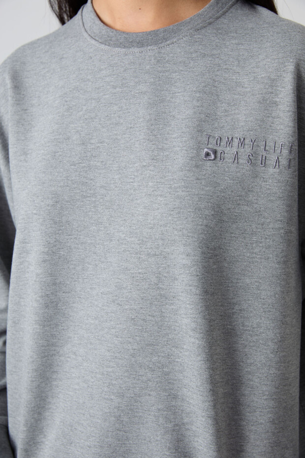 Gri Melanj Basic Pamuklu O Yaka Oversize Lastik Paça Kadın Eşofman Takım - 95287 - 4