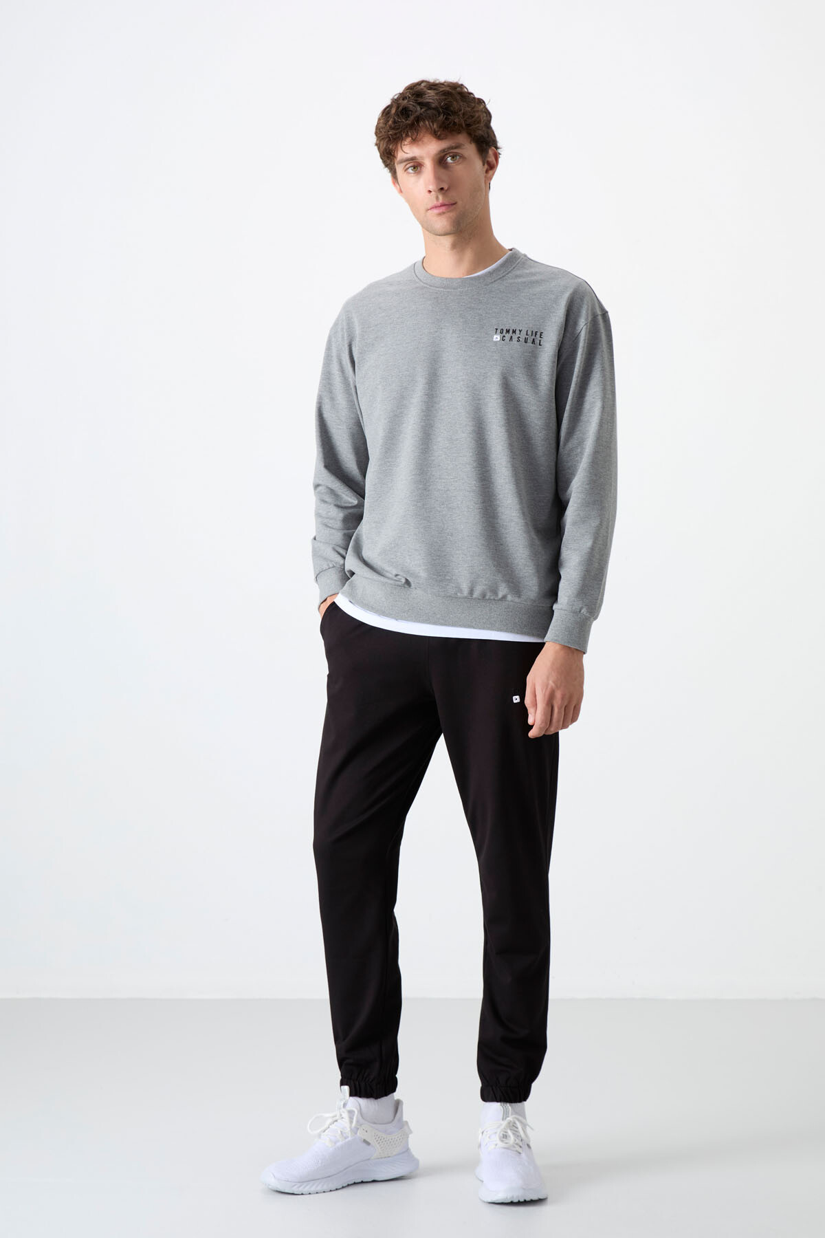 Gri Melanj - Siyah Casual O Yaka Lastik Paça Pamuklu Erkek Oversize Eşofman Takımı - 85120 - TOMMYLIFE
