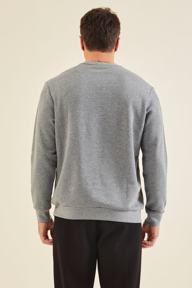 Gri Melanj Yazı Nakışlı O Yaka Rahat Form Erkek Sweatshirt - 88020