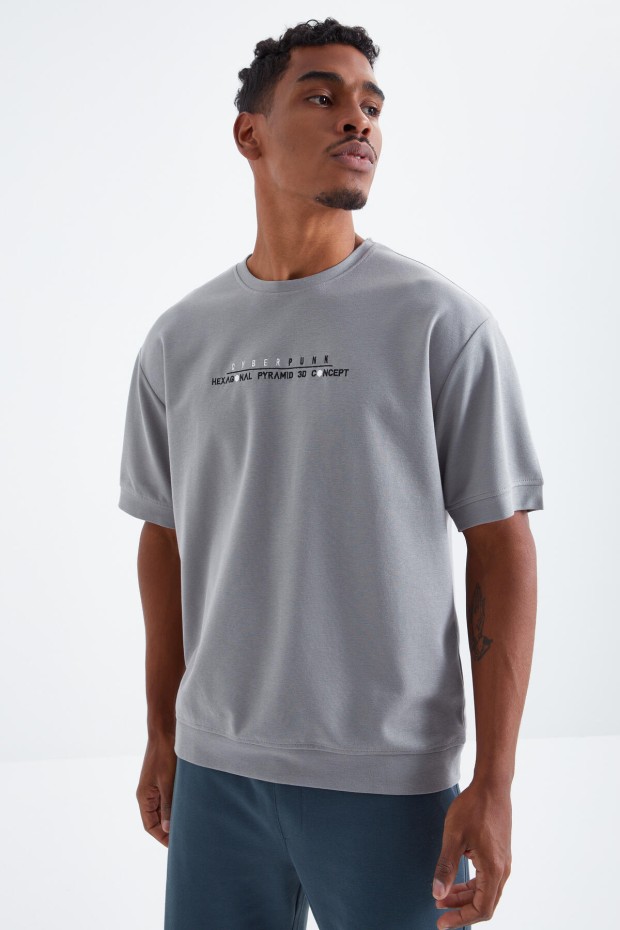 Gri Minimal Yazı Nakışlı O Yaka Erkek Oversize T-Shirt - 88106