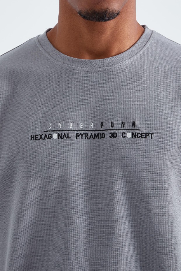 Gri Minimal Yazı Nakışlı O Yaka Erkek Oversize T-Shirt - 88106