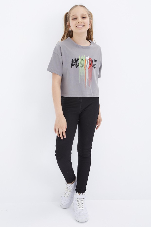 Gri Renkli Yazı Baskılı O Yaka Oversize Düşük Omuz Kız Çocuk Crop T-Shirt - 75036