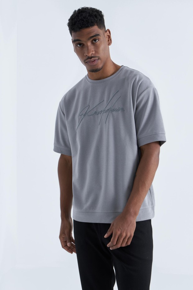 Gri Yazı Nakışlı O Yaka Erkek Oversize T-Shirt - 88102