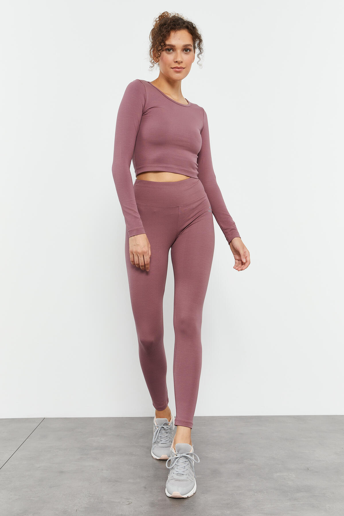 Gül Kurusu Uzun Kollu Dar Kalıp O Yaka Kadın Crop Top T-Shirt - 97150 - 4