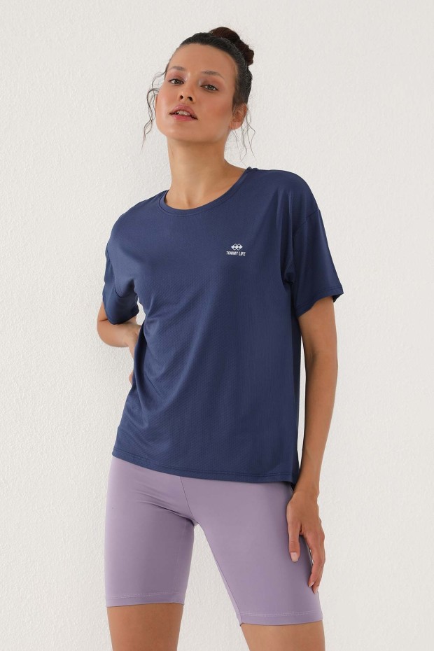 İndigo Arkası Uzun Kısa Kol Standart Kalıp O Yaka Kadın T-Shirt - 97152