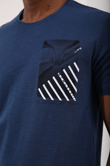 İndigo Göğüs Baskılı Koordinat Detaylı Standart Kalıp O Yaka Erkek T-Shirt - 87894 - Thumbnail