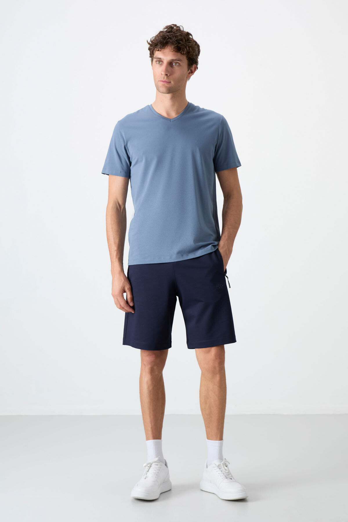 İndigo Gizli Fermuar Arka Cepli Bağcıklı Standart Kalıp Erkek Şort - 81136 - TOMMYLIFE