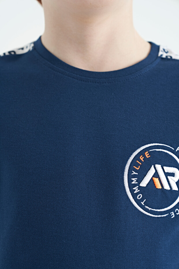 İndigo Omuz Baskı Detaylı Standart Kalıp O Yaka Erkek Çocuk T-Shirt - 11121 - 3