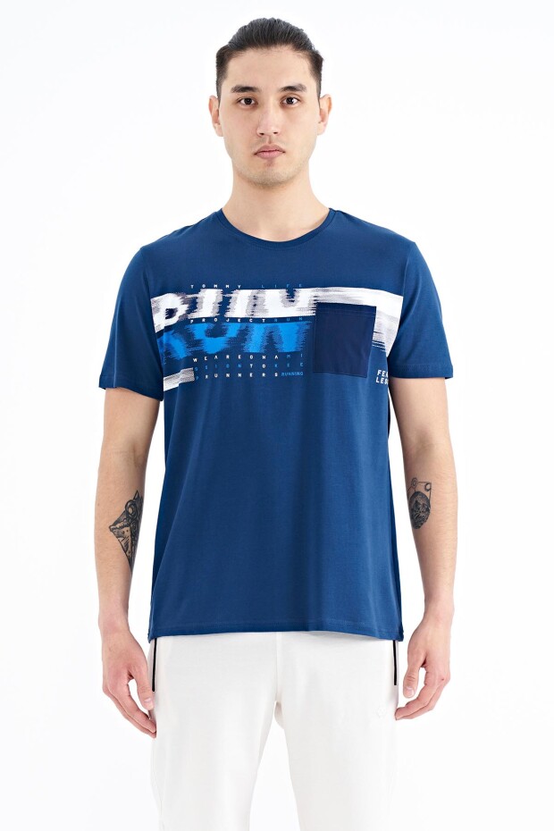 İndigo Ön Cep Detaylı Baskılı Standart Kalıp Erkek T-shirt - 88200