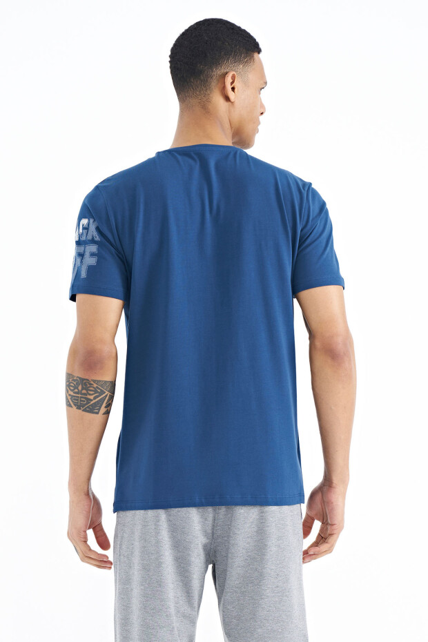 İndigo Ön ve Tek Kol Baskı Detaylı O Yaka Erkek T-shirt - 88176