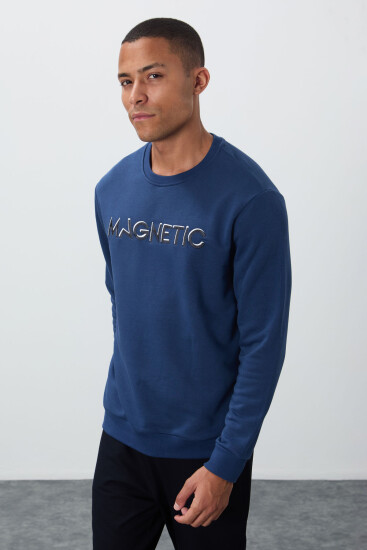 İndigo Yazı Nakışlı O Yaka Rahat Form İçi Polarlı Erkek Sweatshirt - 88020 