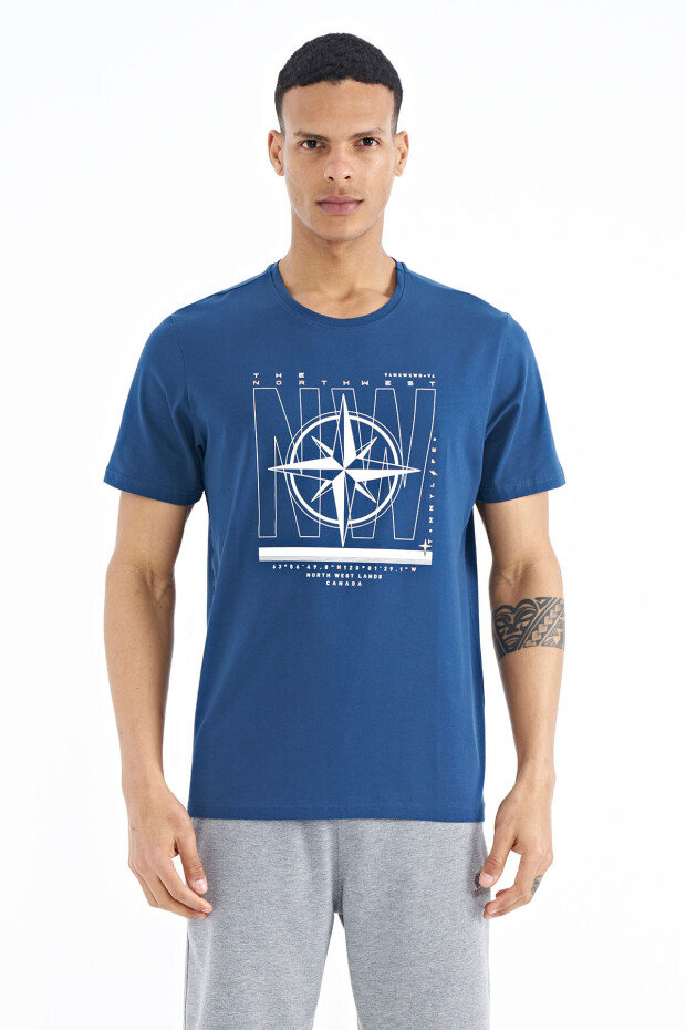 İndigo Yazı ve Pusula Baskılı Standart Kalıp O Yaka Erkek T-Shirt - 88173