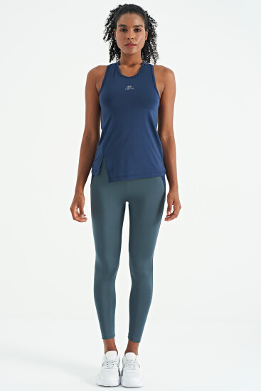 İndigo Yırtmaç Detaylı O Yaka Sıfır Kollu Standart Kalıp Kadın Spor Atlet - 97256 - TOMMYLIFE (1)