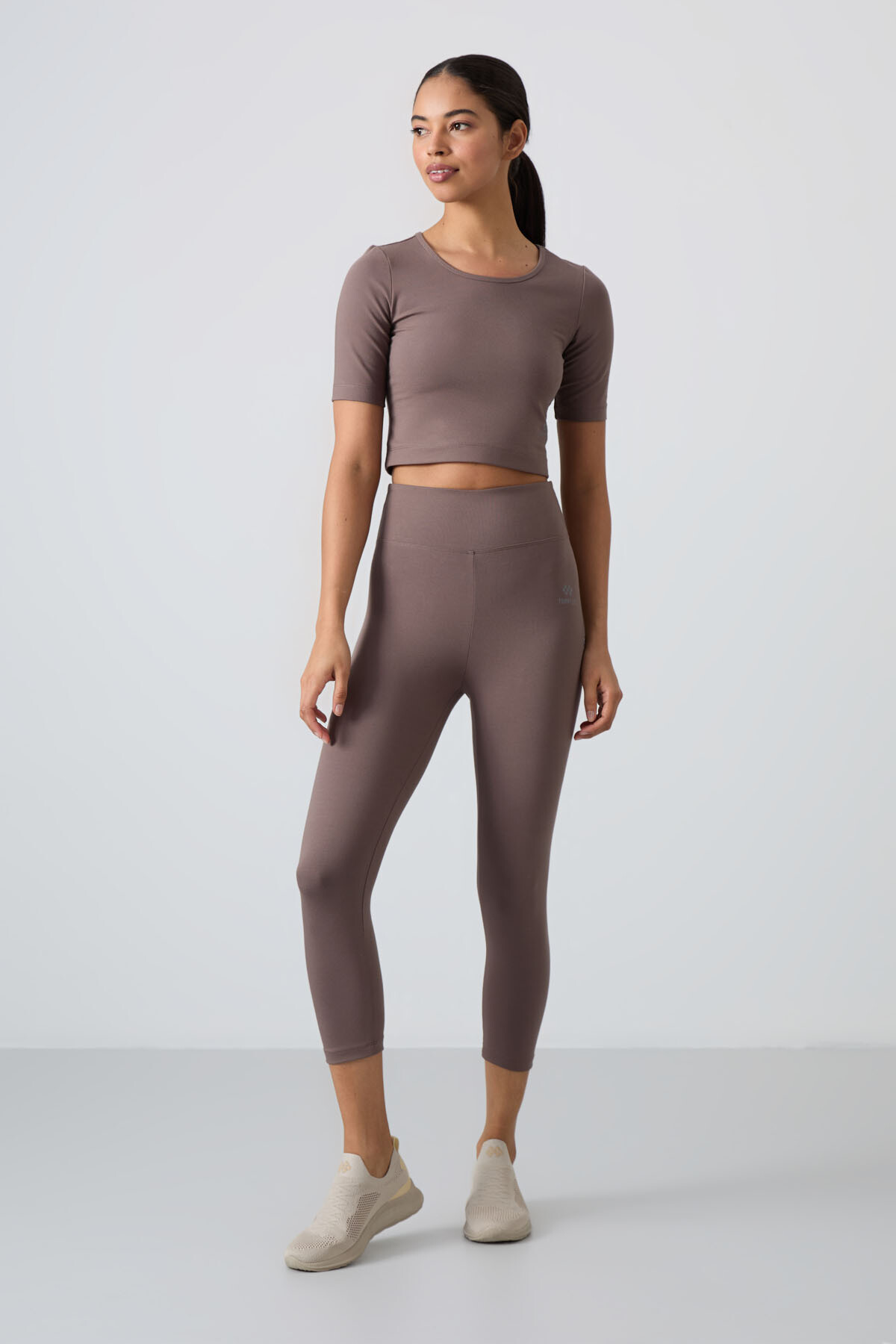 Kahverengi Yüksek Bel Kapri-Crop T-Shirt Slim Fit Kadın Tayt Takım - 95285 - TOMMYLIFE