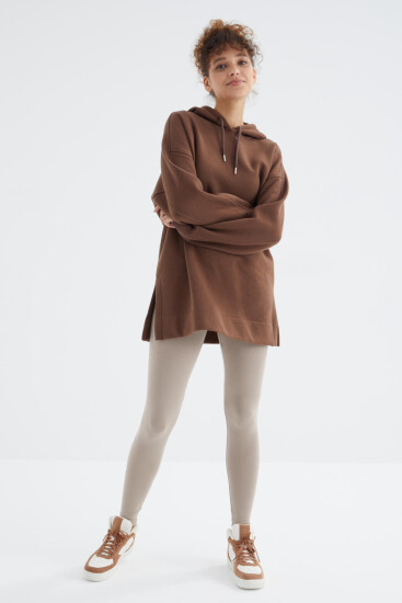Kahverengi Reglan Kol Basic Kapüşonlu Oversize Sweatshirt Tunik - 97242 - TOMMYLIFE (1)
