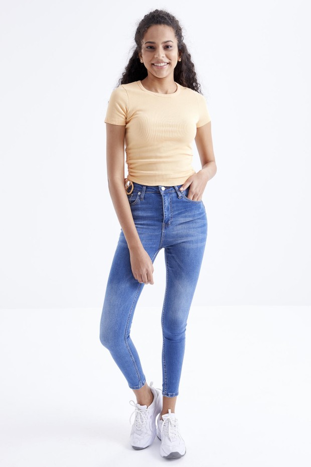 Kavun Içi Basic Yanı Büzgülü O Yaka Kadın Crop Top T-Shirt - 97203