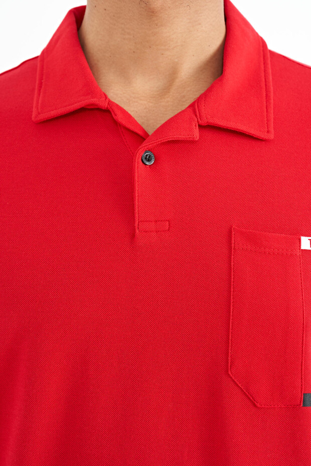 Kırmızı Cep Detaylı Baskılı Standart Kalıp Polo Yaka Erkek T-Shirt - 88241