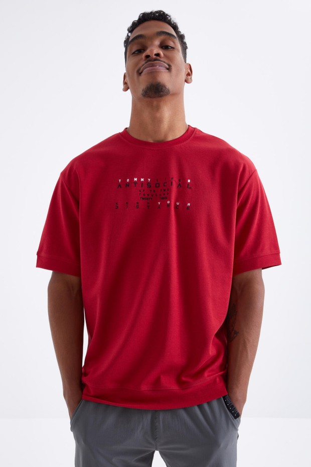 Kırmızı Küçük Yazı Nakışlı O Yaka Erkek Oversize T-Shirt - 88103