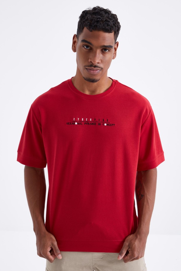 Kırmızı Minimal Yazı Nakışlı O Yaka Erkek Oversize T-Shirt - 88106